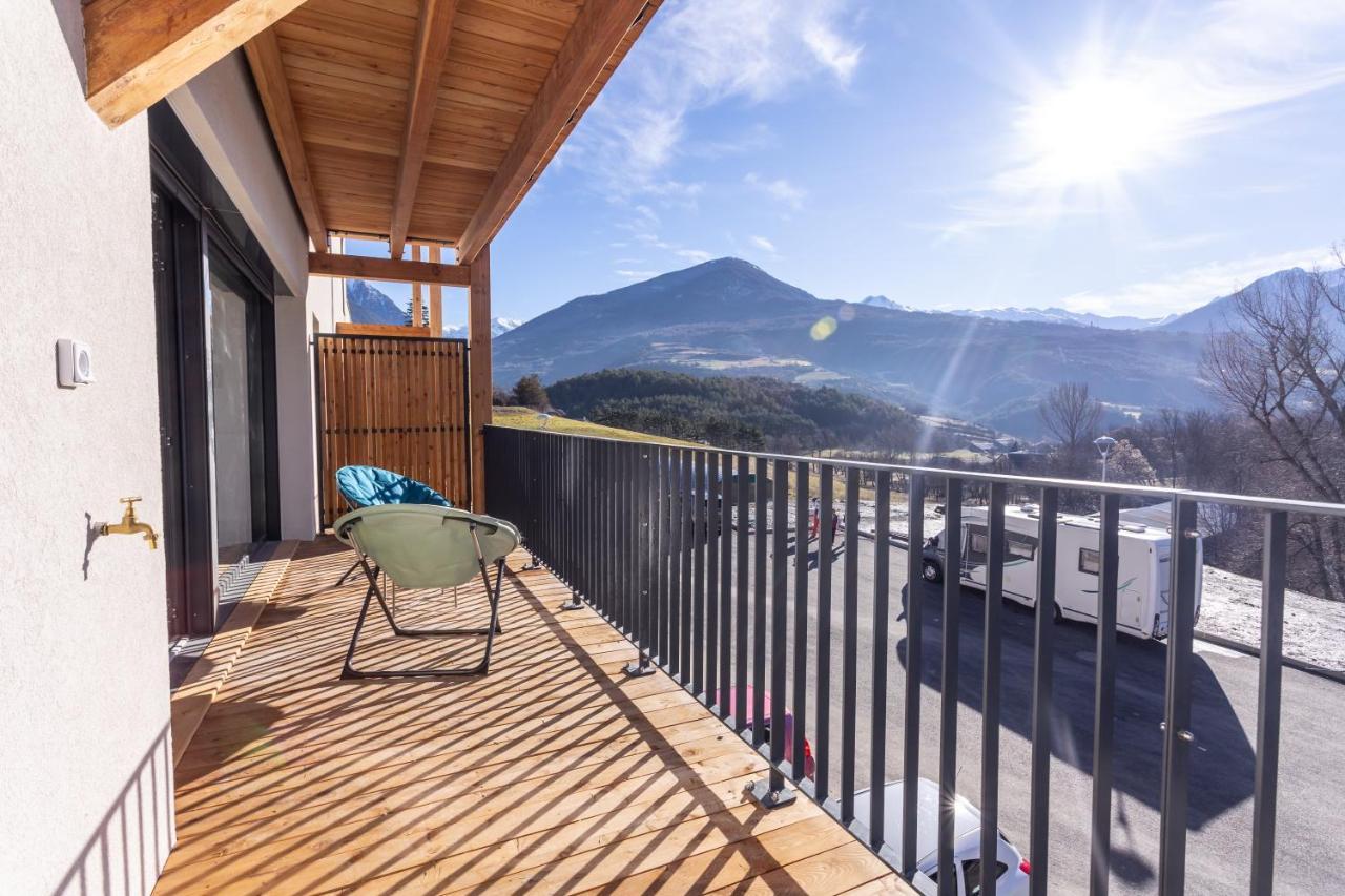 Appartement Au Calme Des Sommets - Vue Montagne à Embrun Extérieur photo