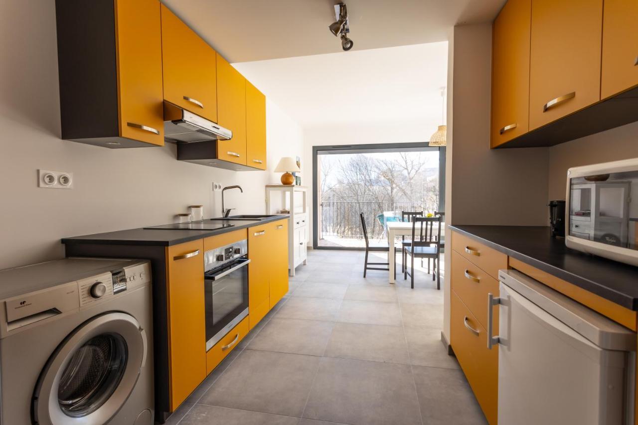 Appartement Au Calme Des Sommets - Vue Montagne à Embrun Extérieur photo